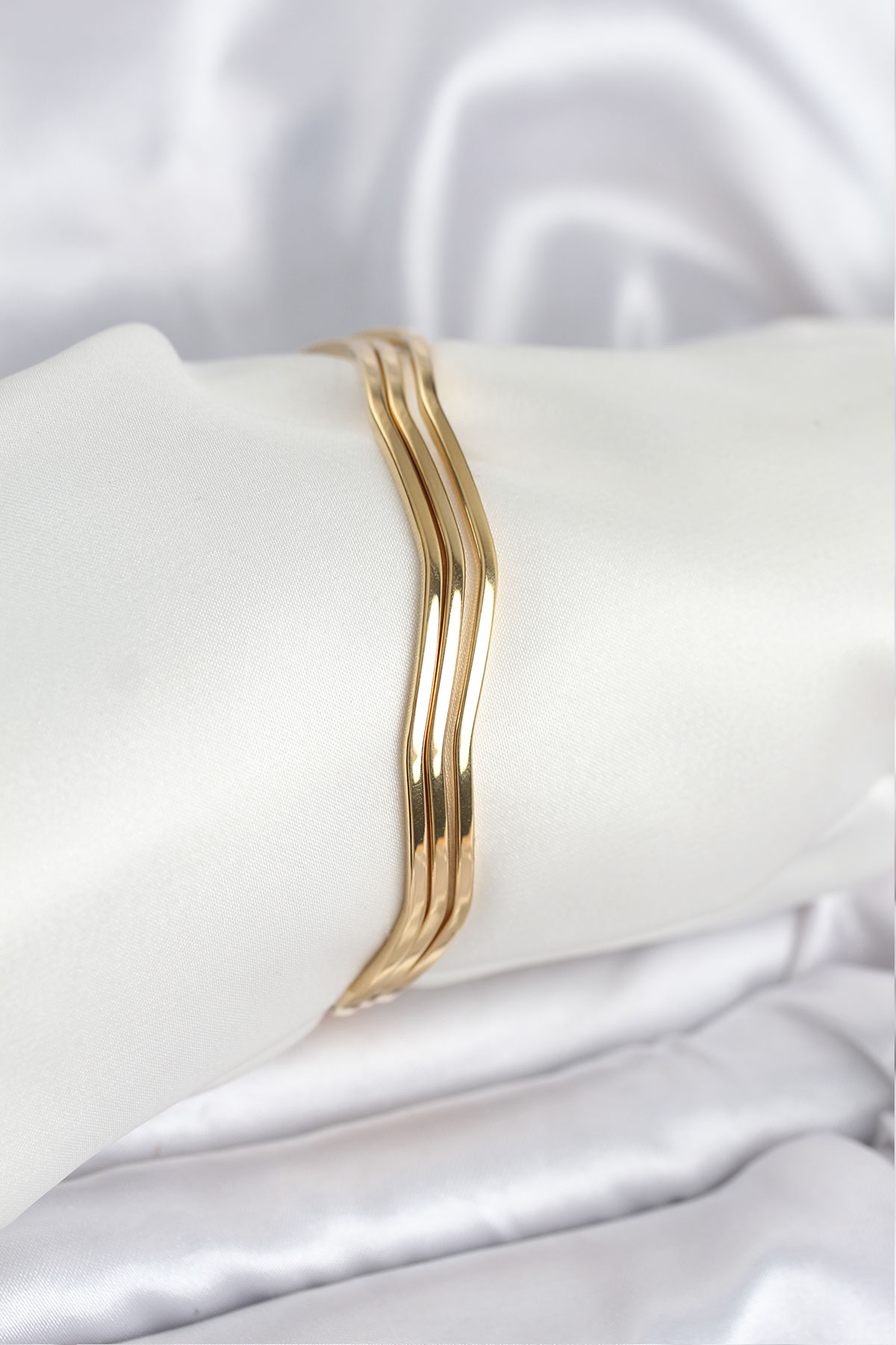 Çelik Gold Renk 65 mm Ajda Zikzak Model 3lü Bileklik