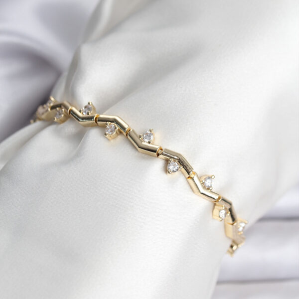 Zikzak Model Gold Renk Bileklik