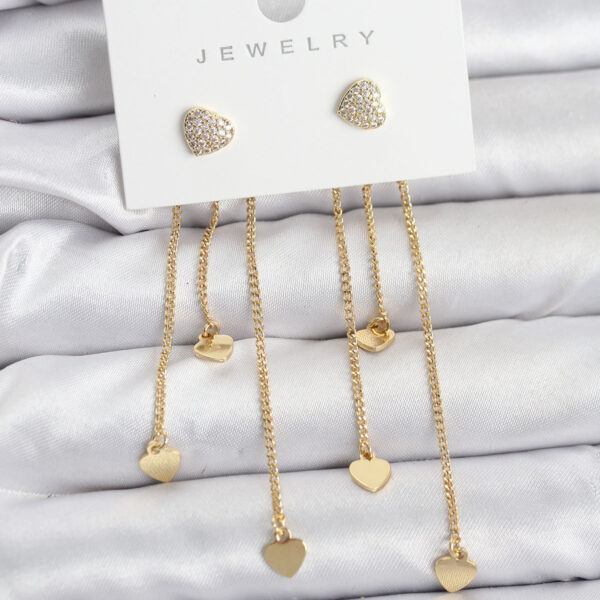 Kalp Model Gold Renk Sallantılı Küpe