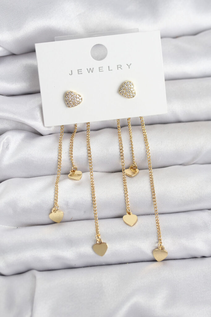 Kalp Model Gold Renk Sallantılı Küpe