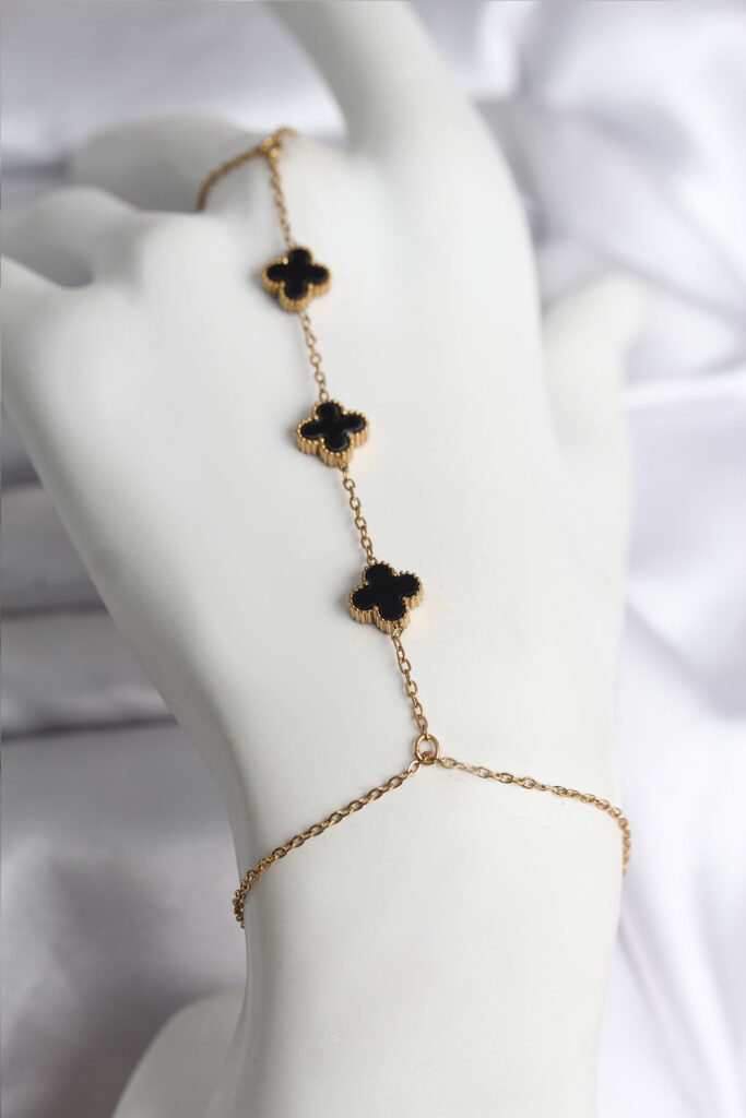 Çelik Gold Renk Siyah Yonca Model Şahmeran