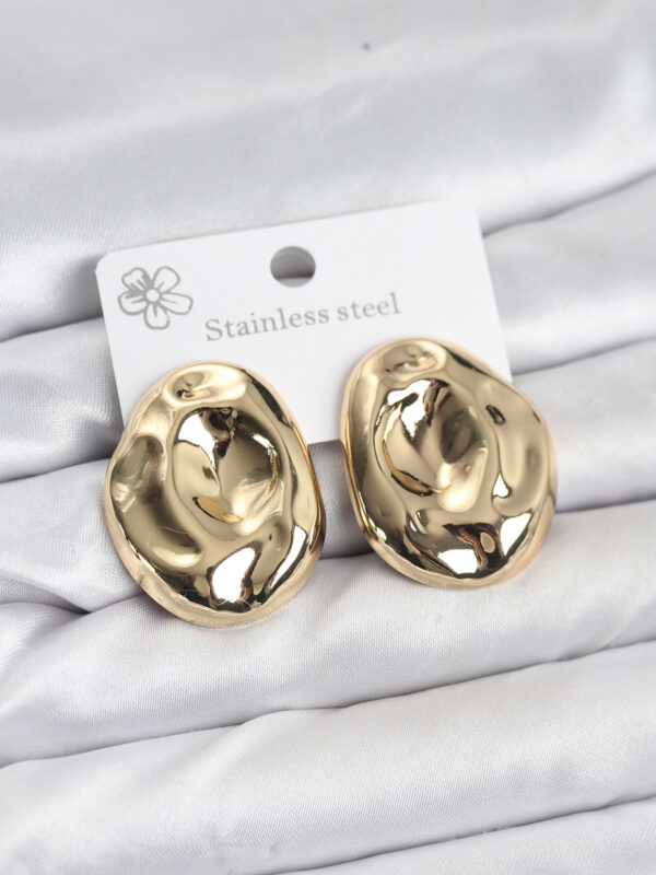 Çelik Gold Renk Vintage Model Küpe