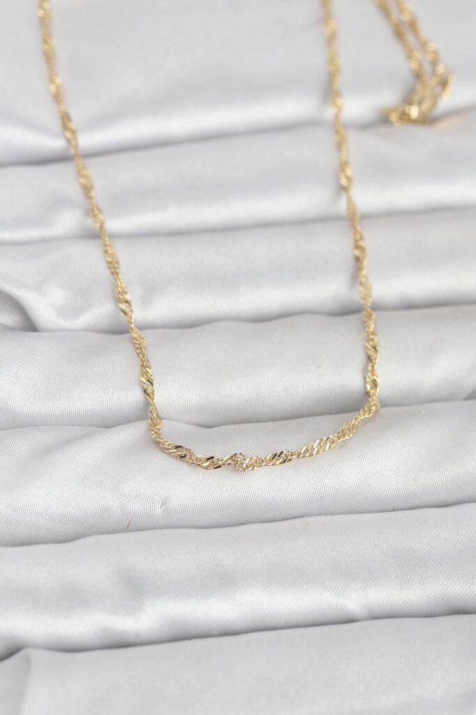 Gold Renk Burgu Zincirli 60 cm Kolye