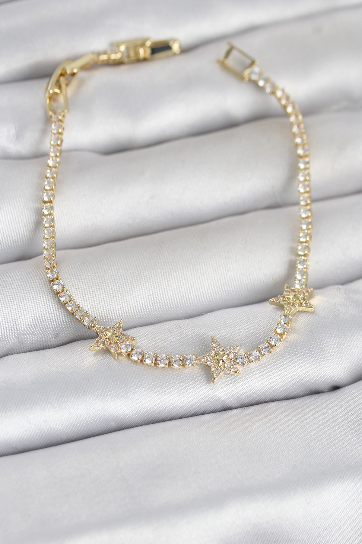Gold Renk Minimal Yıldız Model Zirkon Taşlı Su Yolu Bileklik