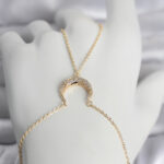 Gold Renk Hilal Model Zirkon Taşlı Şahmeran