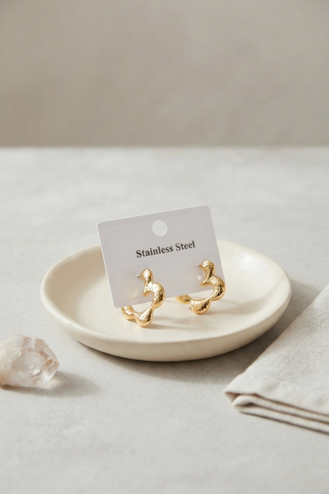 Çelik Gold Renk Çiçek Halka Model Küpe