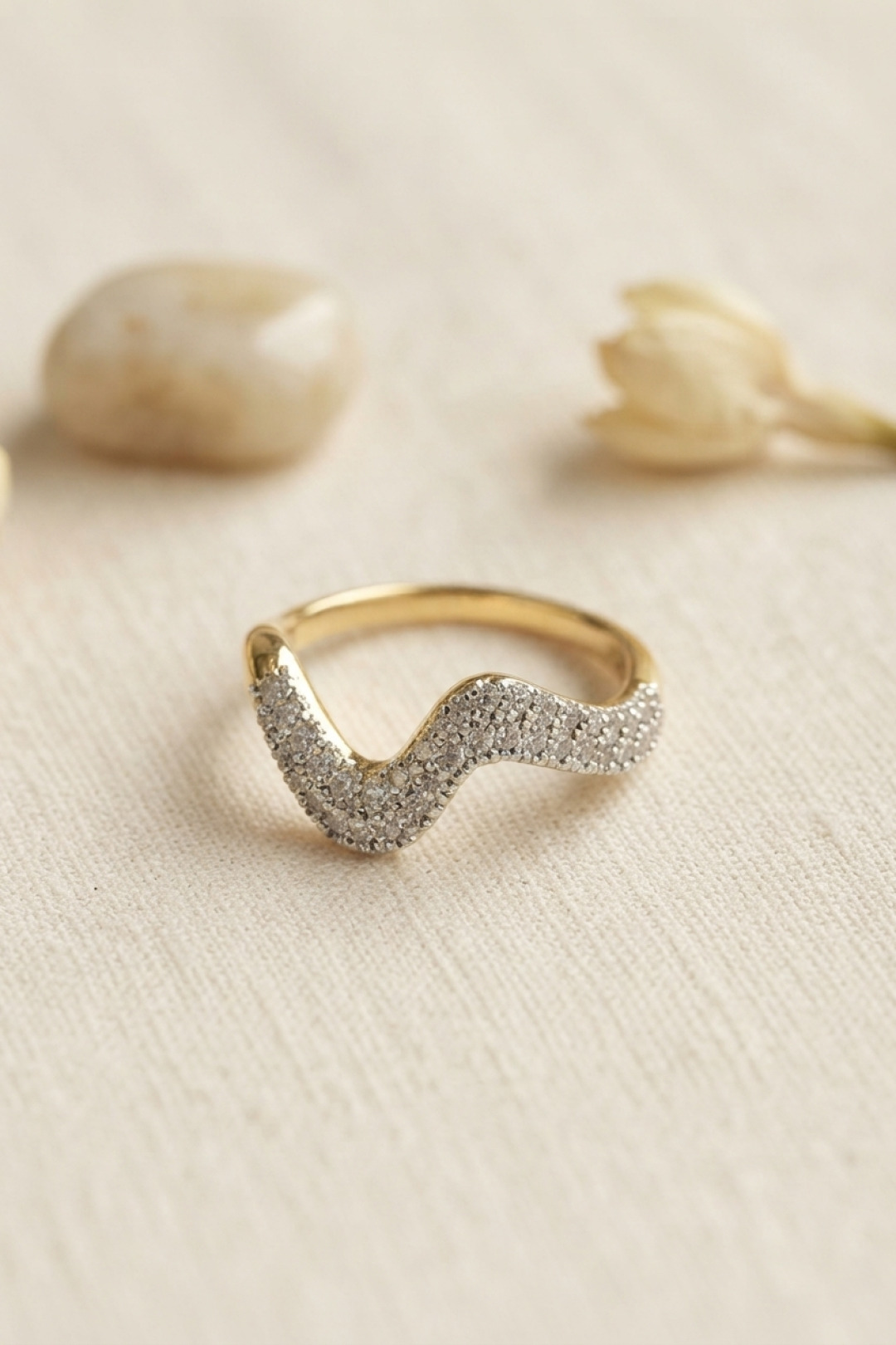 Gold Renk Zirkon Taşlı Dalga Model Yüzük