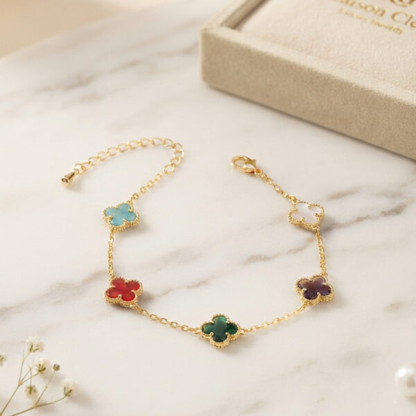 Renkli Kristal Taşlı Gold Renk Yonca Model Bileklik