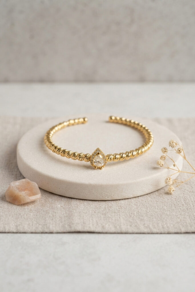 Gold Renk Dorika Model Damla Zirkon Taşlı Bileklik