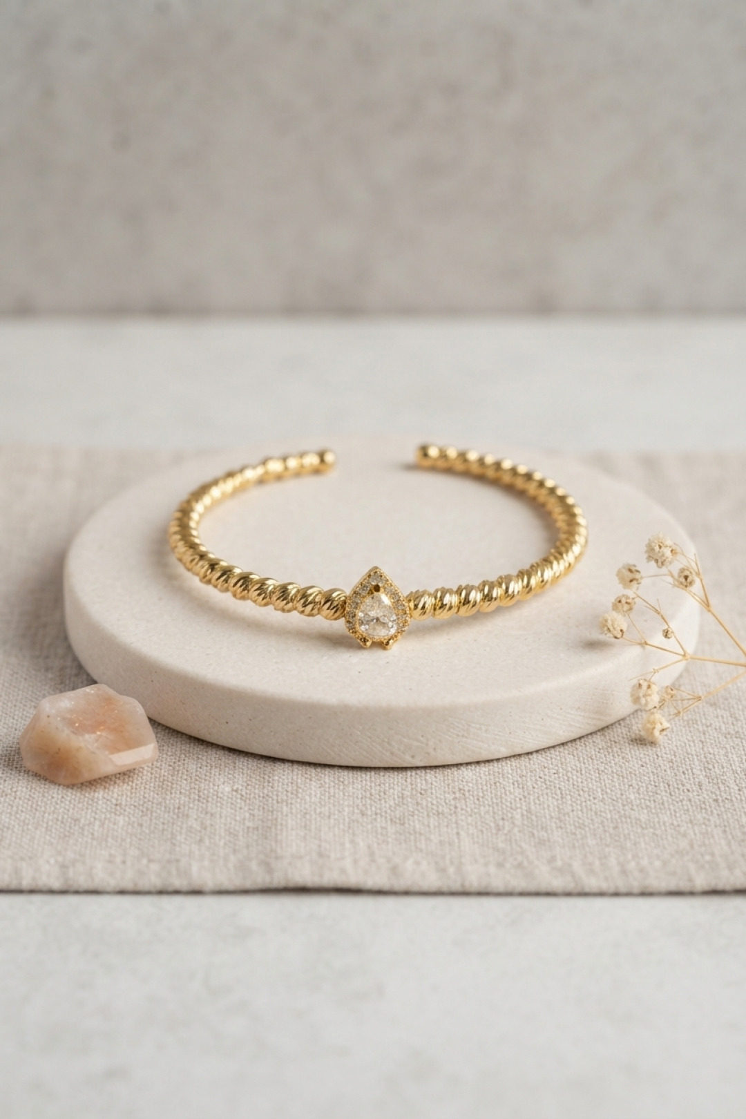 Gold Renk Dorika Model Damla Zirkon Taşlı Bileklik
