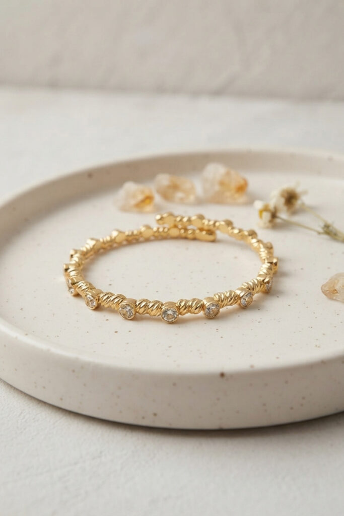 Gold Renk Dorika Model Sıralı Zirkon Taşlı Bileklik