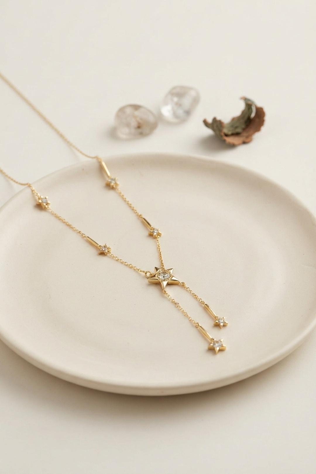 Gold Renk Zirkon Taşlı Yıldız Model Kolye