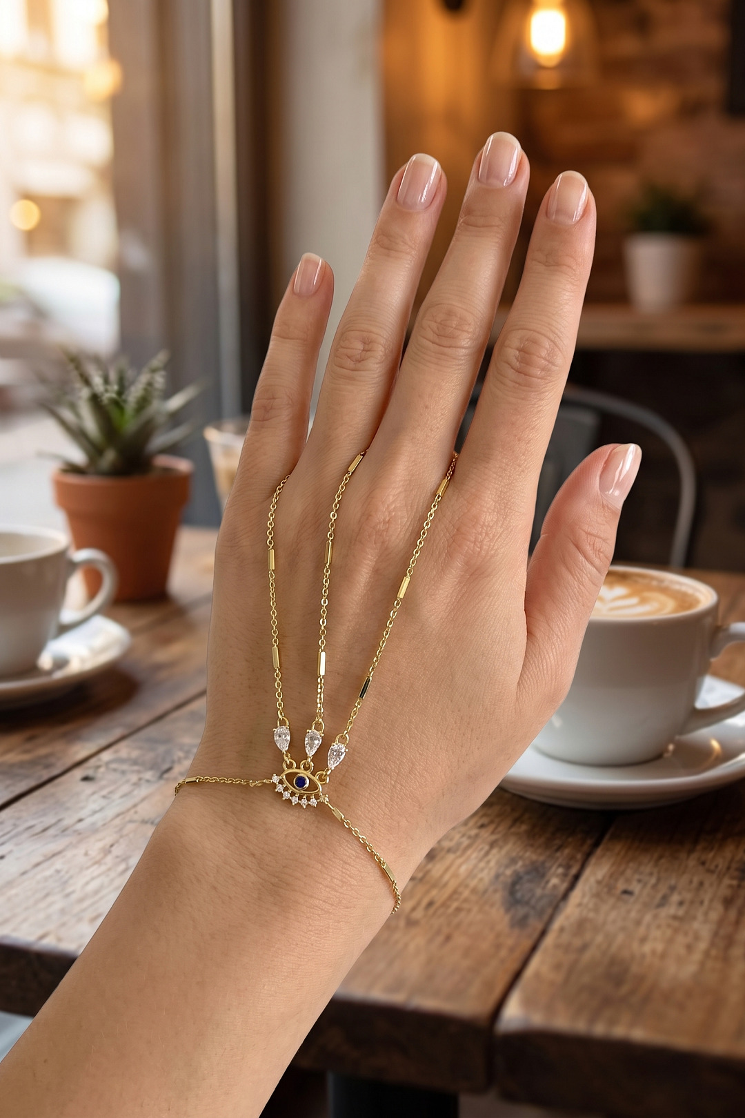Gold Renk Zirkon Taşlı Göz Model Şahmeran