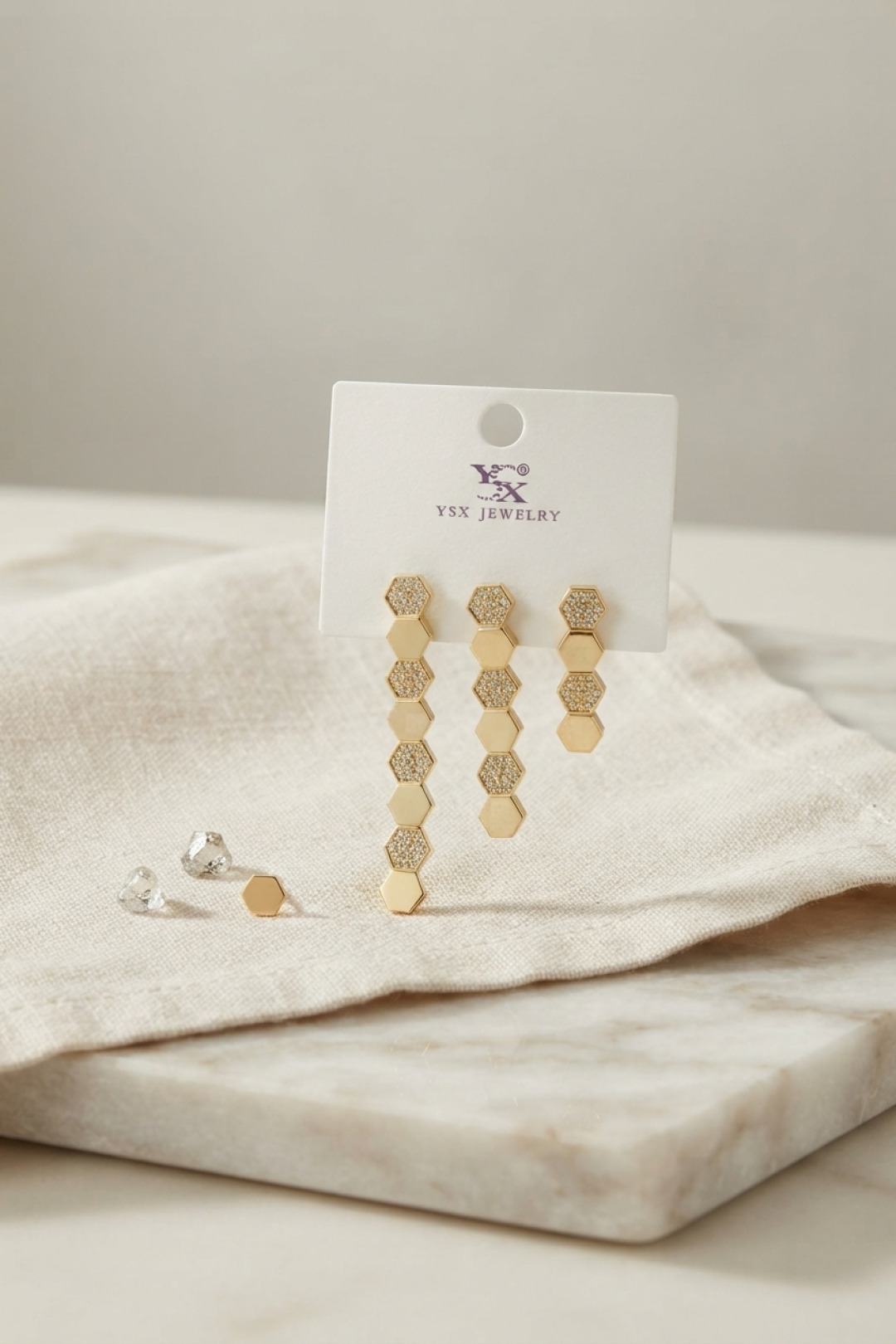 Gold Renk Petek Model Küpe Seti
