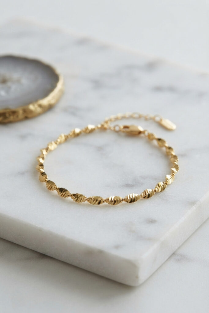 Gold Renk Burgu Yılan Zincir Model Bileklik