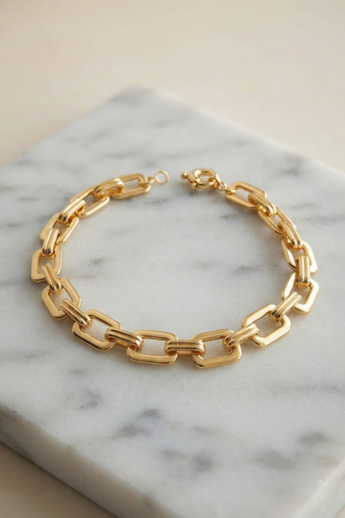 Gold Renk Kare Zincirli Bileklik
